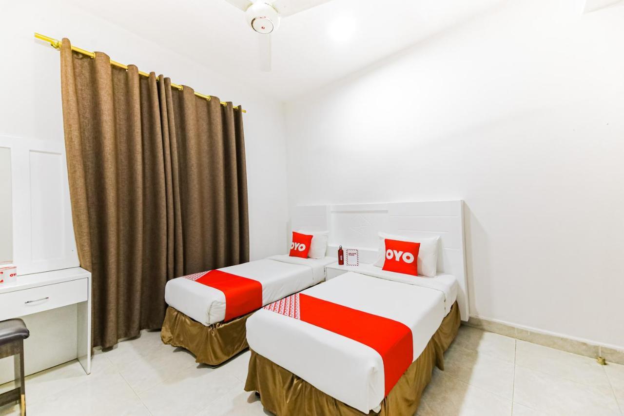 Oyo 105 Star House 05 Apartment Salalah Exterior photo